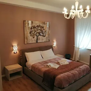 Km 0 Dal Centro By Tiziana Monaldi 3*, Pitigliano Italy