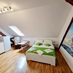 Teslova 3*, Ljubljana Slovenië