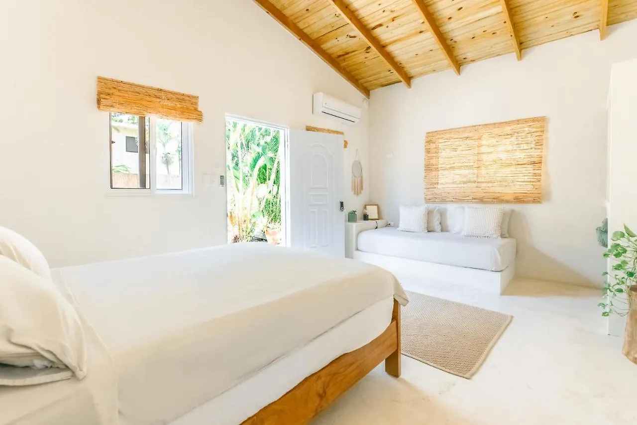 קברטה Kibayo Lagoon Villa מלון