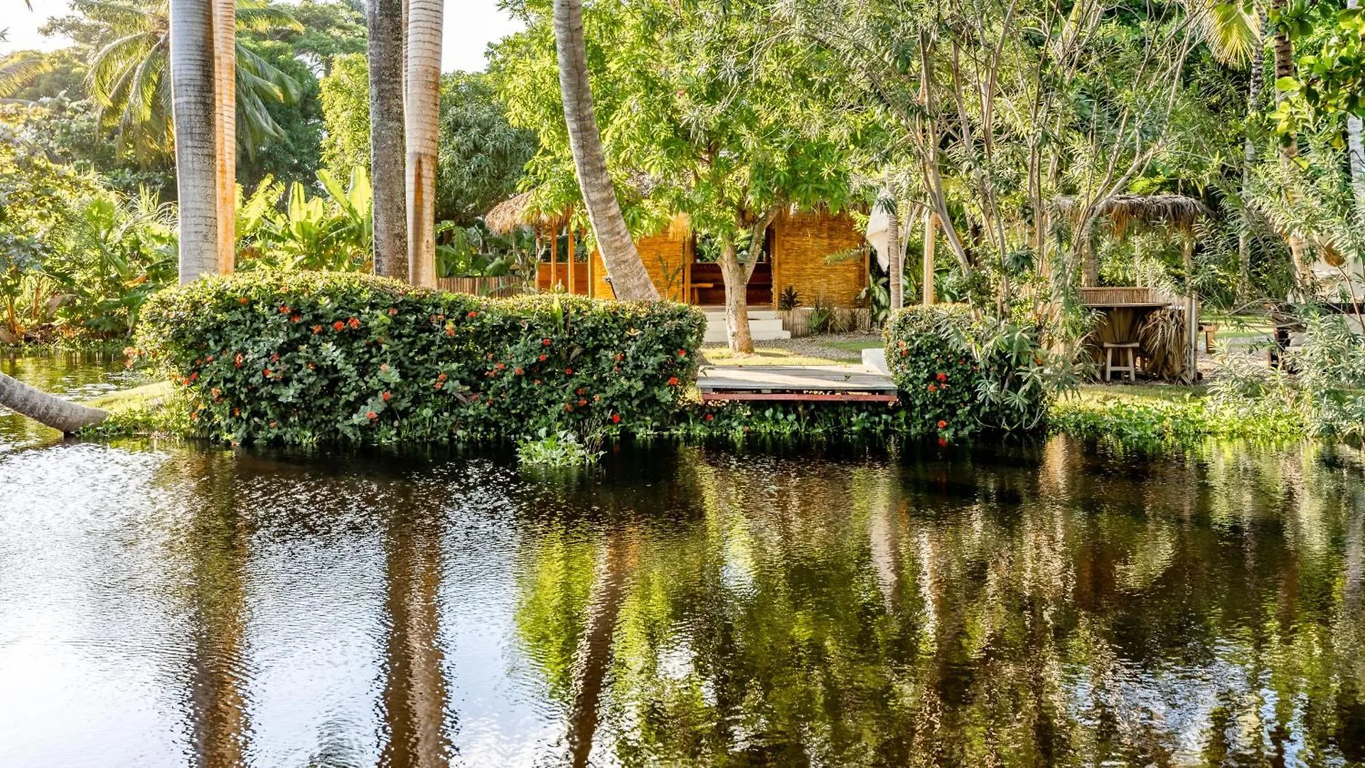 קברטה Kibayo Lagoon Villa 0*,