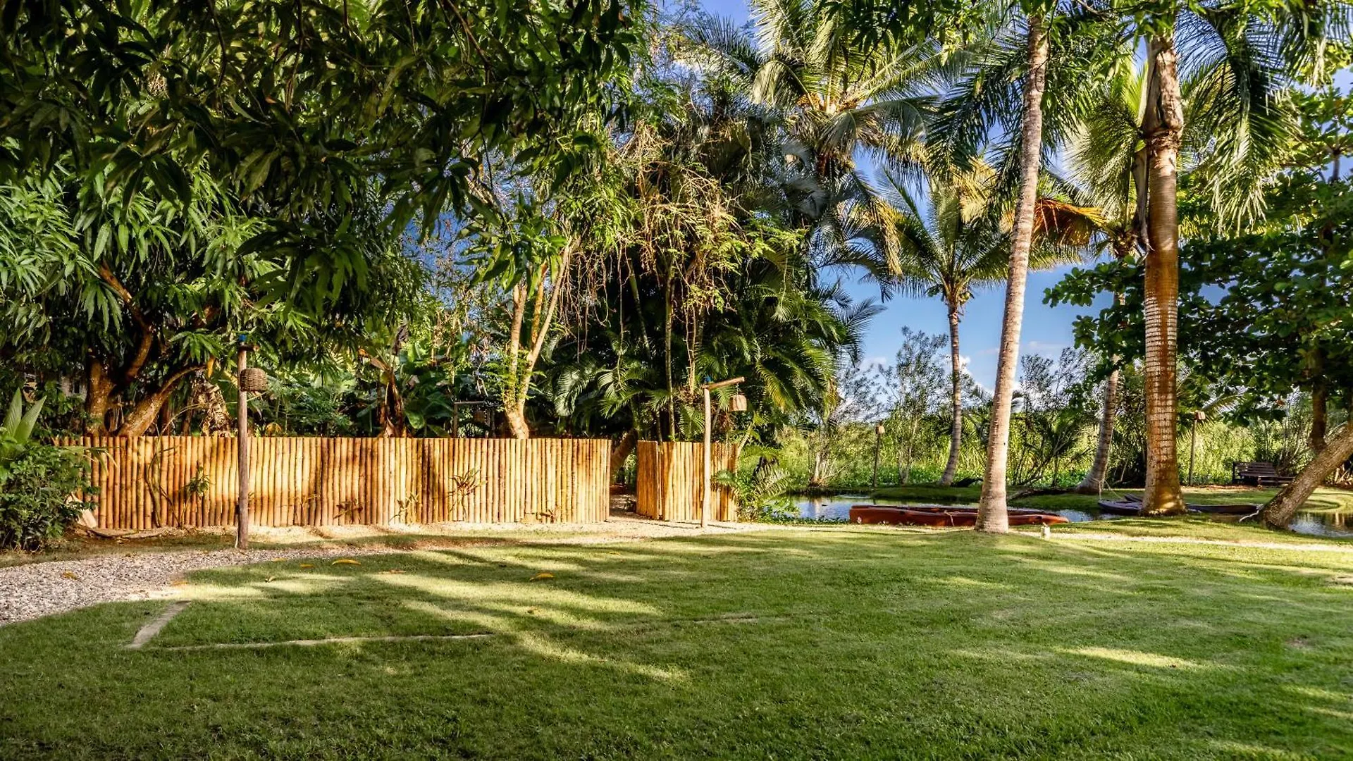 קברטה Kibayo Lagoon Villa מלון